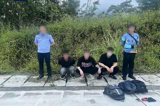 小萨谈破纪录：我相信自己的能力 队友们让我的比赛变得简单